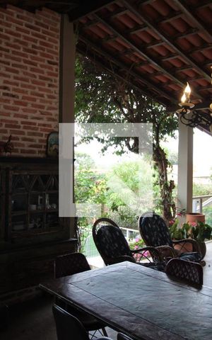 Casa à venda com 304m², 3 quartos e 6 vagasCasa 1 - Área Gourmet