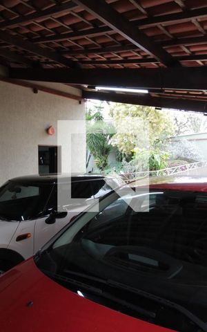 Casa à venda com 304m², 3 quartos e 6 vagasCasa 1 - Garagem