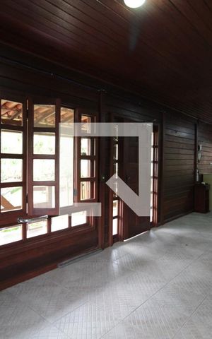 Casa à venda com 304m², 3 quartos e 6 vagasCasa 2 - Sala