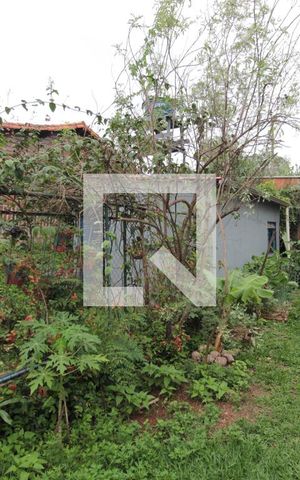 Casa à venda com 304m², 3 quartos e 6 vagasJardim e Horta