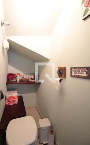 Casa à venda com 304m², 3 quartos e 6 vagasCasa 1 - Lavabo
