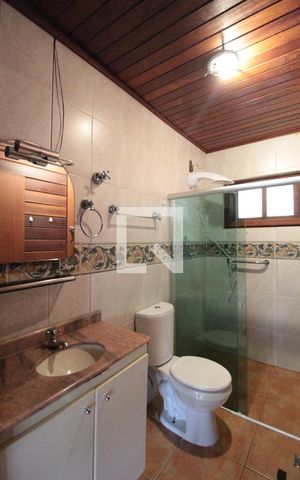 Casa à venda com 304m², 3 quartos e 6 vagasCasa 2 - Banheiro Social