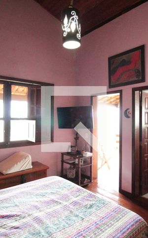 Casa à venda com 304m², 3 quartos e 6 vagasCasa 1 - Suite