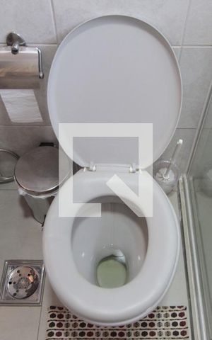 Casa à venda com 304m², 3 quartos e 6 vagasCasa 1 - Banheiro Social