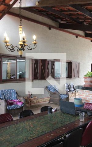 Casa à venda com 304m², 3 quartos e 6 vagasCasa 1 - Área Gourmet