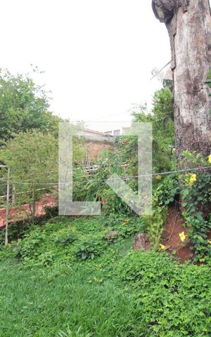 Casa à venda com 304m², 3 quartos e 6 vagasJardim e Horta