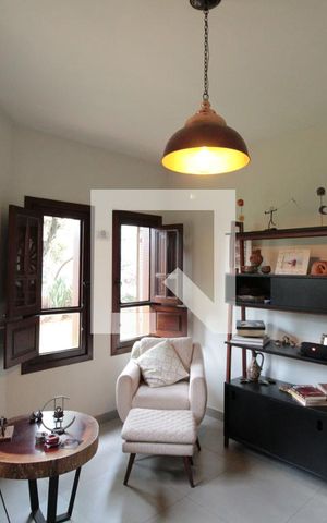 Casa à venda com 304m², 3 quartos e 6 vagasCasa 1 - Sala de Estar 2