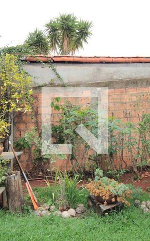 Casa à venda com 304m², 3 quartos e 6 vagasJardim e Horta