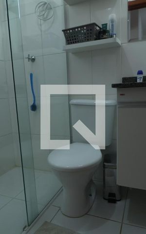 Casa de condomínio à venda com 132m², 3 quartos e 3 vagasBanheiro Social