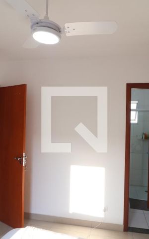Casa de condomínio à venda com 132m², 3 quartos e 3 vagasQuarto Suíte