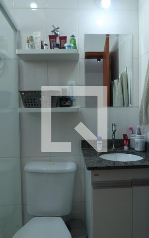 Casa de condomínio à venda com 132m², 3 quartos e 3 vagasBanheiro Social