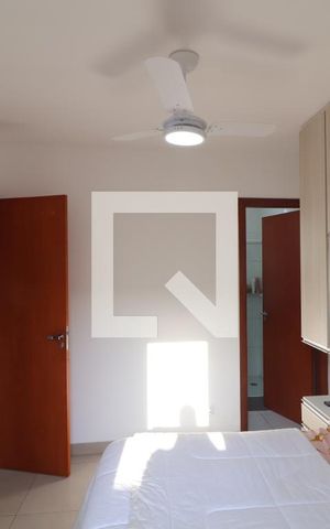 Casa de condomínio à venda com 132m², 3 quartos e 3 vagasQuarto Suíte