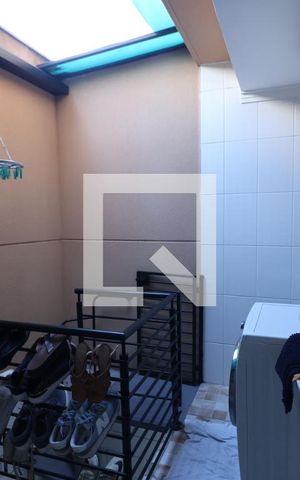 Casa de condomínio à venda com 132m², 3 quartos e 3 vagasÁrea de Serviço