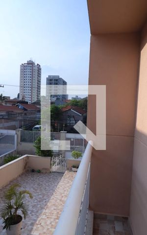 Casa de condomínio à venda com 132m², 3 quartos e 3 vagasSacada