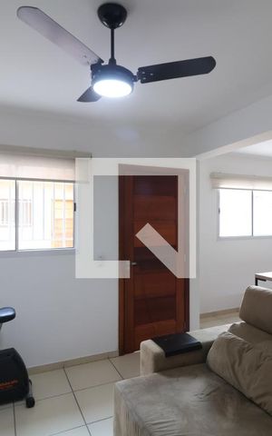 Casa de condomínio à venda com 132m², 3 quartos e 3 vagasSala de TV