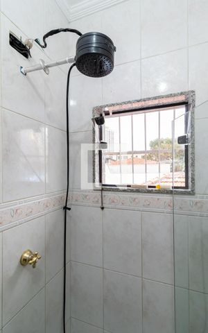 Casa à venda com 200m², 3 quartos e 2 vagasBanheiro da Suíte