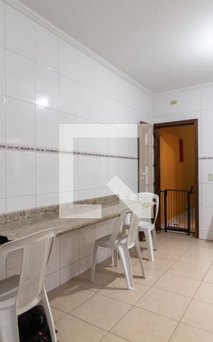 Casa à venda com 200m², 3 quartos e 2 vagasCozinha
