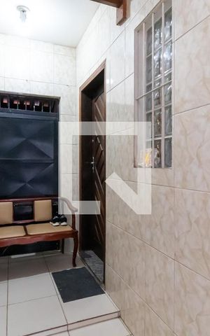 Casa à venda com 200m², 3 quartos e 2 vagasCorredor de Entrada