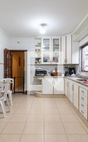 Casa à venda com 200m², 3 quartos e 2 vagasCozinha