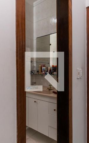 Casa à venda com 200m², 3 quartos e 2 vagasSuíte