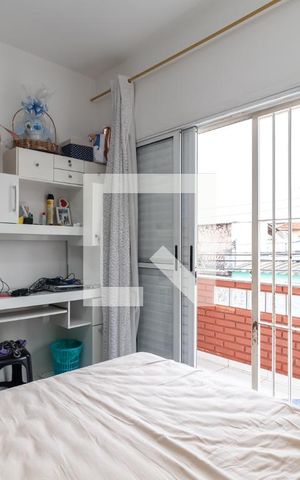 Casa à venda com 200m², 3 quartos e 2 vagasSuíte