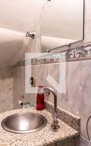 Casa à venda com 200m², 3 quartos e 2 vagasLavabo