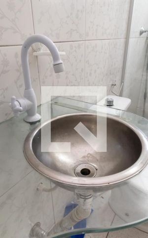 Casa à venda com 200m², 3 quartos e 2 vagasEdícula - Banheiro