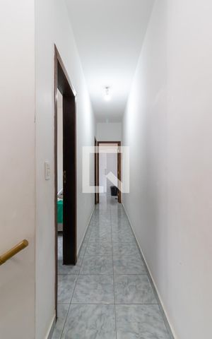 Casa à venda com 200m², 3 quartos e 2 vagasCorredor dos Quartos