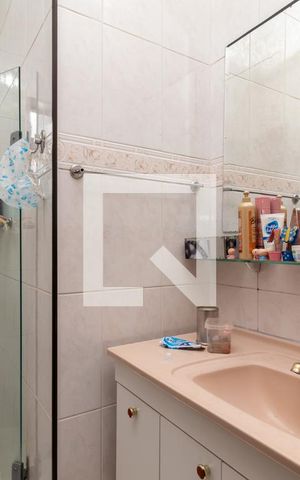 Casa à venda com 200m², 3 quartos e 2 vagasBanheiro da Suíte