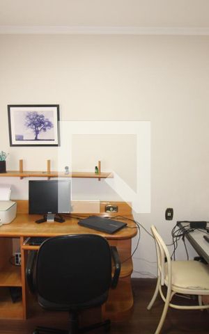 Apartamento à venda com 170m², 4 quartos e 2 vagasQuarto 4