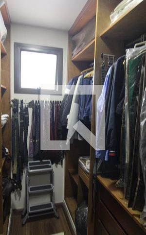 Apartamento à venda com 170m², 4 quartos e 2 vagasSuíte 2 - Closet