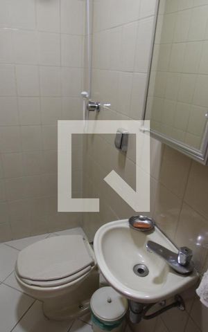 Apartamento à venda com 170m², 4 quartos e 2 vagasÁrea de Serviço - Banheiro