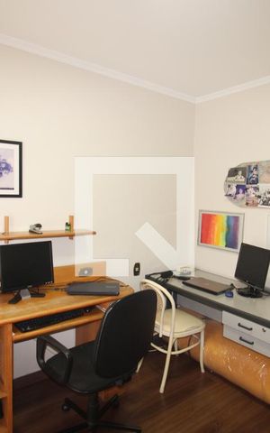 Apartamento à venda com 170m², 4 quartos e 2 vagasQuarto 4