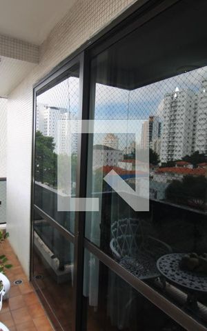 Apartamento à venda com 170m², 4 quartos e 2 vagasSala - Varanda