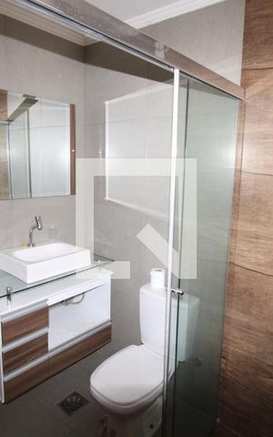 Casa à venda com 200m², 3 quartos e 2 vagasBanheiro 3