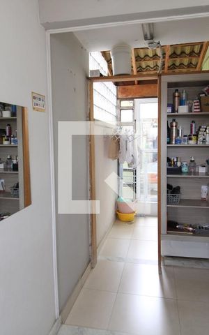 Casa à venda com 200m², 3 quartos e 2 vagasÁrea de Serviço