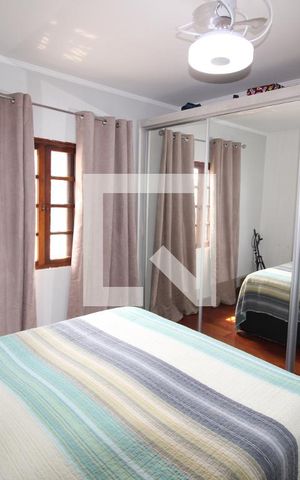 Casa à venda com 200m², 3 quartos e 2 vagasQuarto 2