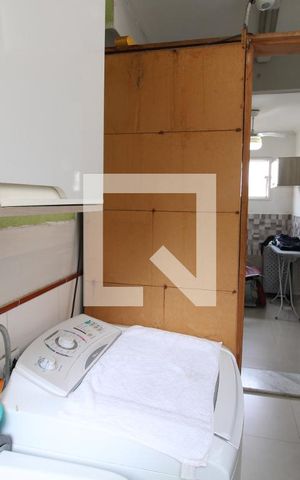 Casa à venda com 200m², 3 quartos e 2 vagasÁrea de Serviço