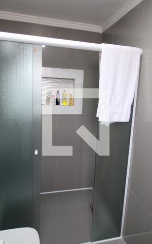 Casa à venda com 200m², 3 quartos e 2 vagasBanheiro 1