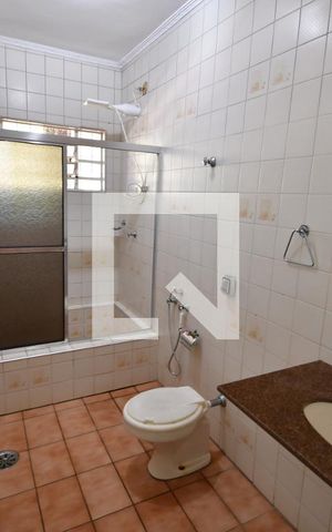 Casa para alugar com 140m², 2 quartos e sem vagaBanheiro