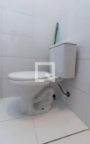 Casa à venda com 90m², 2 quartos e 1 vaga Casa à venda com 90m², 2 quartos e 1 vagaBanheiro da suíte 1