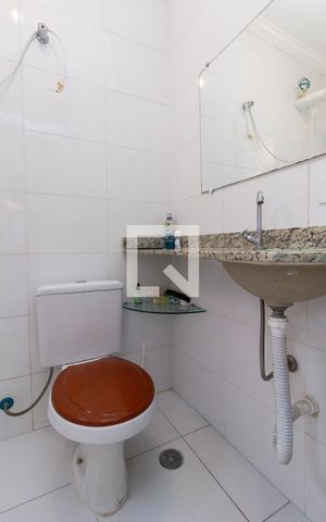 Casa à venda com 90m², 2 quartos e 1 vaga Casa à venda com 90m², 2 quartos e 1 vagaBanheiro da suíte 2