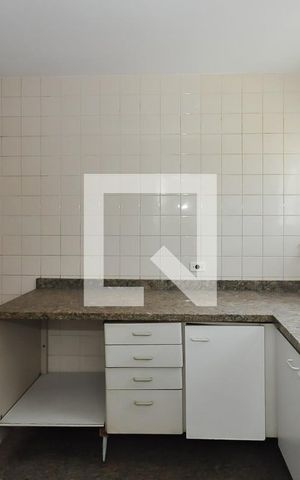 Apartamento à venda com 119m², 3 quartos e 3 vagas Apartamento à venda com 119m², 3 quartos e 3 vagasCozinha