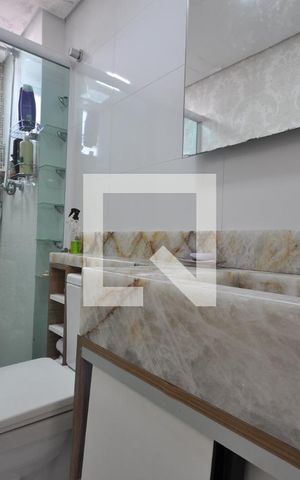 Apartamento para alugar com 80m², 2 quartos e 1 vagaBanheiro Social