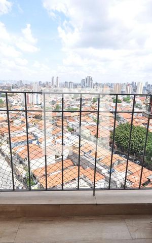 Apartamento para alugar com 80m², 2 quartos e 1 vagaSacada da Sala