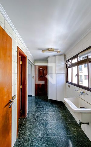 Apartamento à venda com 132m², 3 quartos e 3 vagasÁrea de Serviço