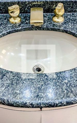 Apartamento à venda com 132m², 3 quartos e 3 vagasBanheiro