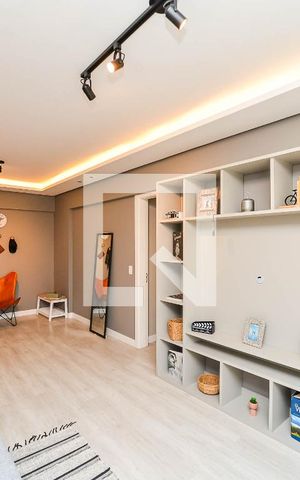 Apartamento à venda com 69m², 2 quartos e 1 vaga Apartamento à venda com 69m², 2 quartos e 1 vagaSala
