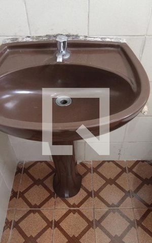 Casa para alugar com 70m², 1 quarto e sem vagaBanheiro