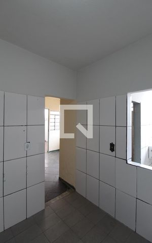 Casa para alugar com 70m², 1 quarto e sem vagaCozinha e Área de Serviço